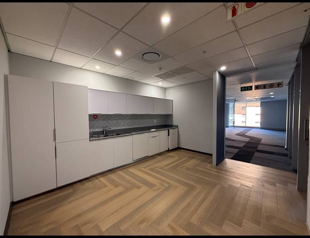 476M² OFFICE TO LET IN ROSEBANK